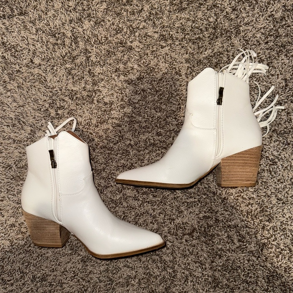 White fringe boot - Picture 4 of 4